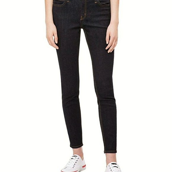 🚺🆕CALVIN KLEIN Mid Rise Skinny Jeans - Picture 3 of 4
